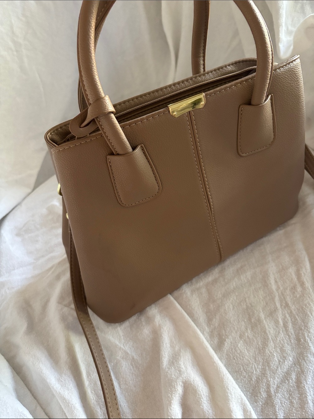 Classic Women's Tote Handbag in Taupe